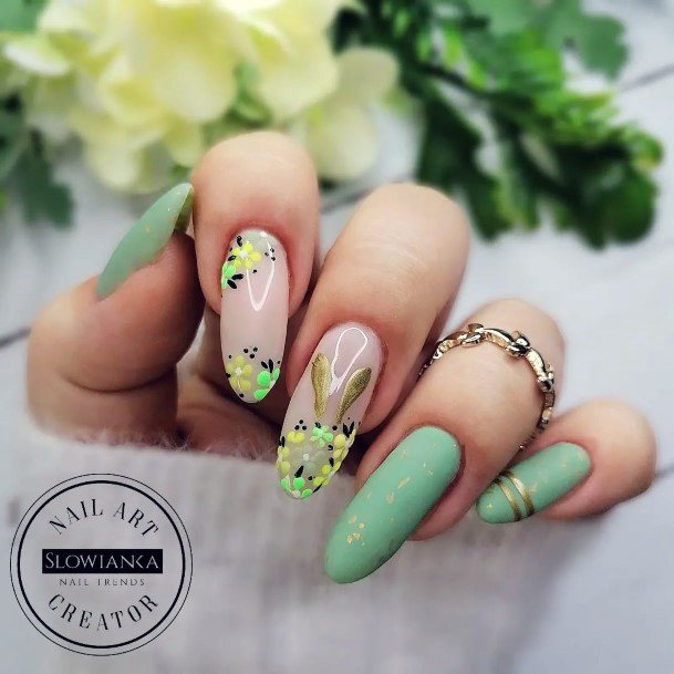 Distinctive Female Light Green Nail Designs