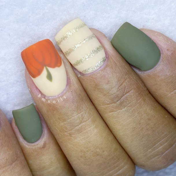 Distinctive Female Matte Fall Nail Designs