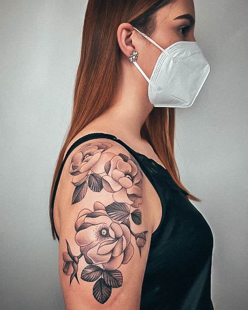 Distinctive Female Rose Shoulder Tattoo Designs