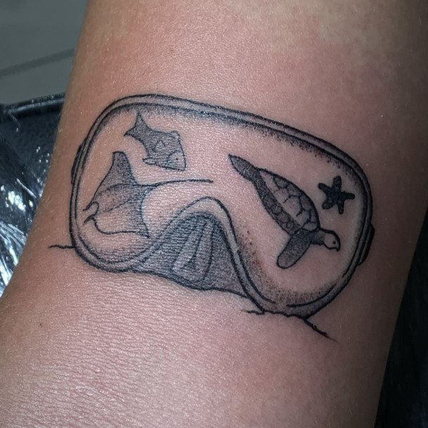 Distinctive Female Scuba Diving Tattoo Designs