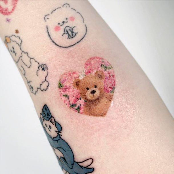 Distinctive Female Teddy Bear Tattoo Designs