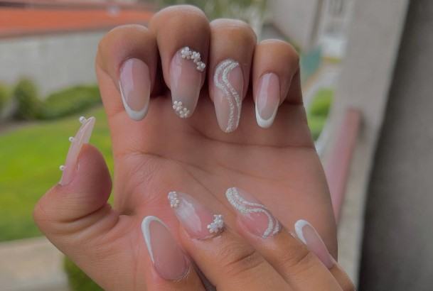 Distinctive Female White Almond Shaped Nail Designs