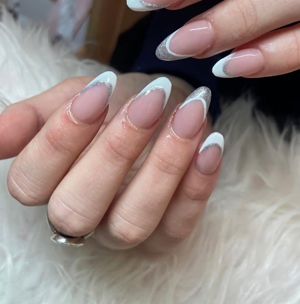 Diwhite And Silver Females White And Silver Nail