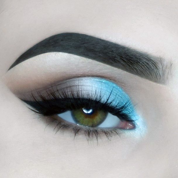 Dual Blue And Nude Eyeshadow Women