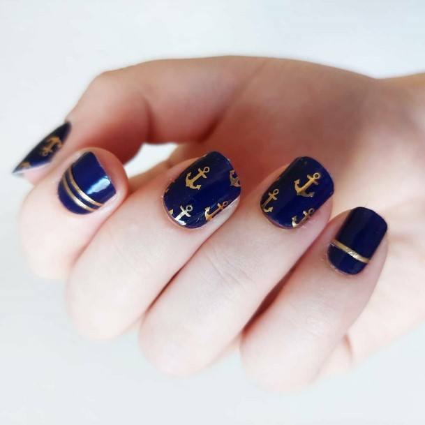 Elaborate Styles For Womens Anchor Nail