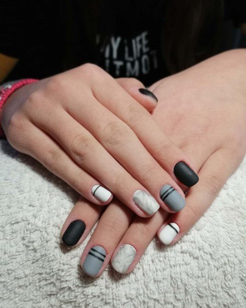 Elaborate Styles For Womens Black And Grey Nail