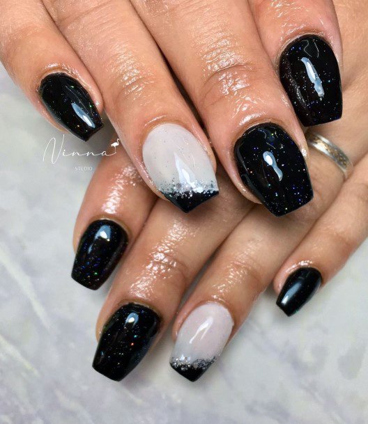 Elaborate Styles For Womens Black Dress Nail