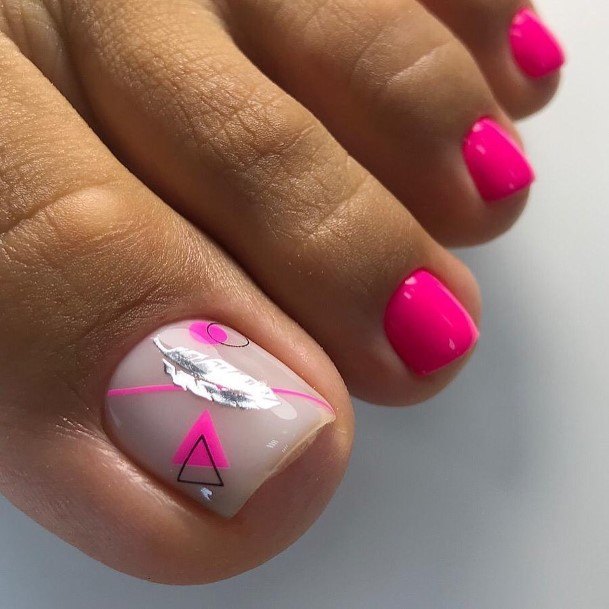 Elaborate Styles For Womens Bright Nail