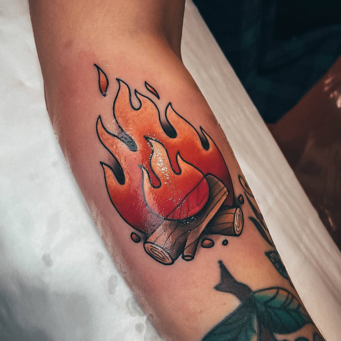 Elaborate Styles For Womens Campfire Tattoo