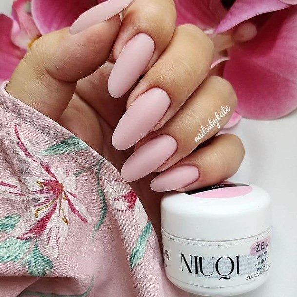 Elaborate Styles For Womens Date Nail