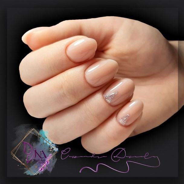 Elaborate Styles For Womens Glitter Nail