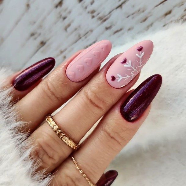 Elaborate Styles For Womens Heart Nail