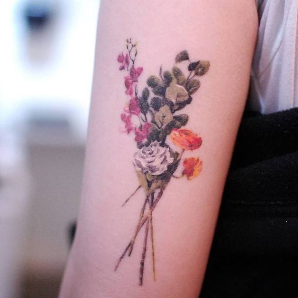 Elaborate Styles For Womens Memorial Tattoo