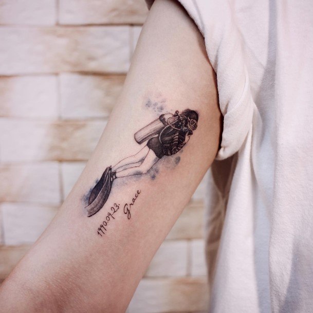 Elaborate Styles For Womens Scuba Diving Tattoo