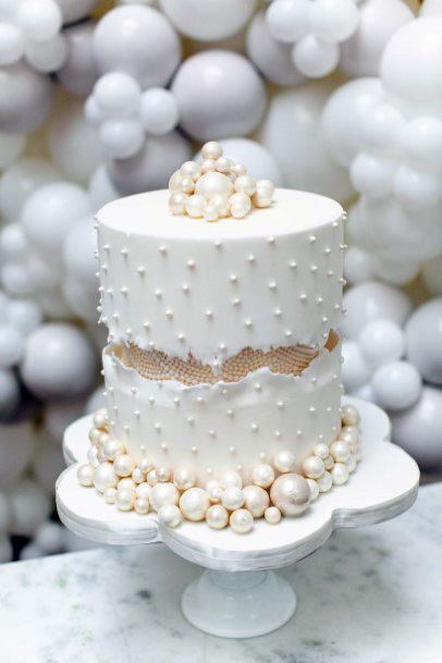 Elegant Wedding Cakes Women Pearls