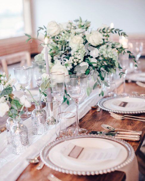 Elegant White Dining Theme Wedding Decor