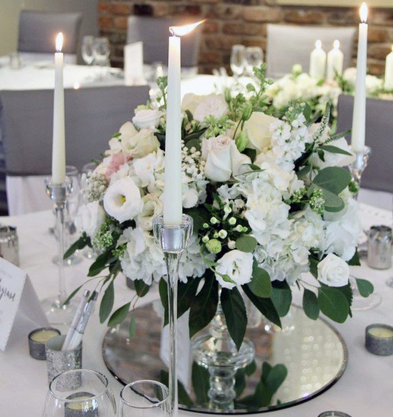 Elegant White Flower Green Bouquet Table Centerpiece For Wedding Ideas