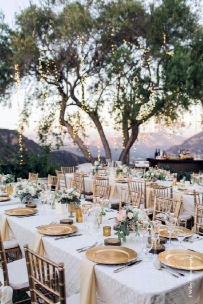 Elegant White Gold Wedding Table Decoration Ideas Outdoors