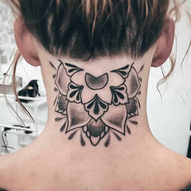 Enchanting Back Of Neck Tattoo Ideas For Women