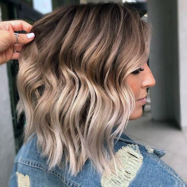 Enchanting Blonde Ombre Hairstyles Ideas For Women