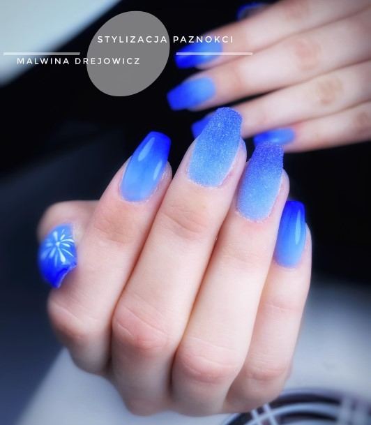 Enchanting Dark Blue Ombre Nail Ideas For Women