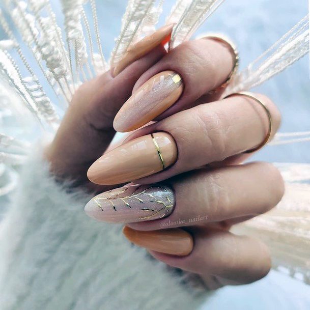 Enchanting Gold Dress Nail Ideas For Women