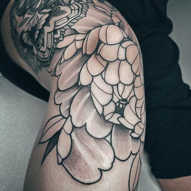 Enchanting Knee Tattoo Ideas For Women