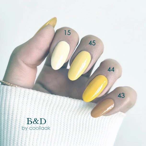 Enchanting Light Yellow Nail Ideas For Women