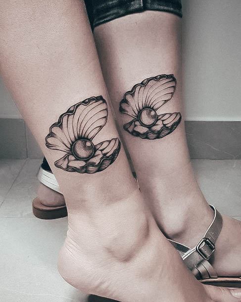 Enchanting Pearl Tattoo Ideas For Women