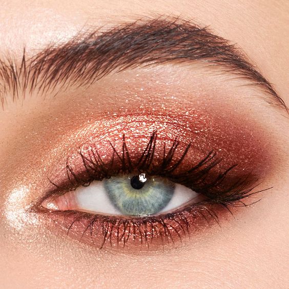 Enchanting Rose Gold Eye Makeup Looks Women