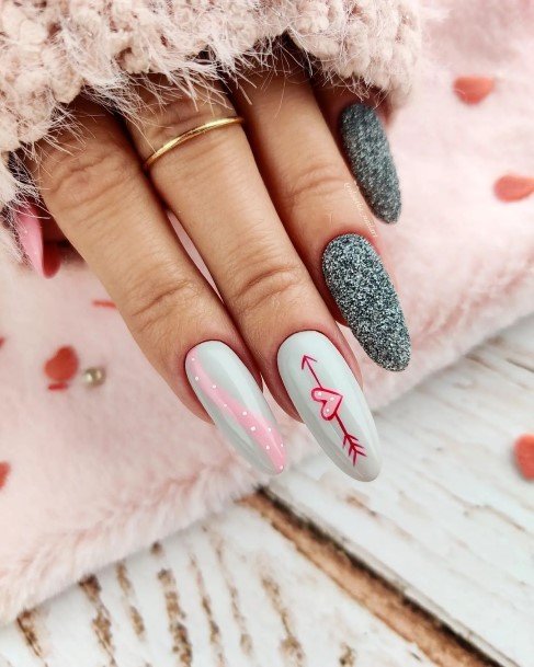 Enchanting Short Pink And White Nail Ideas For Women