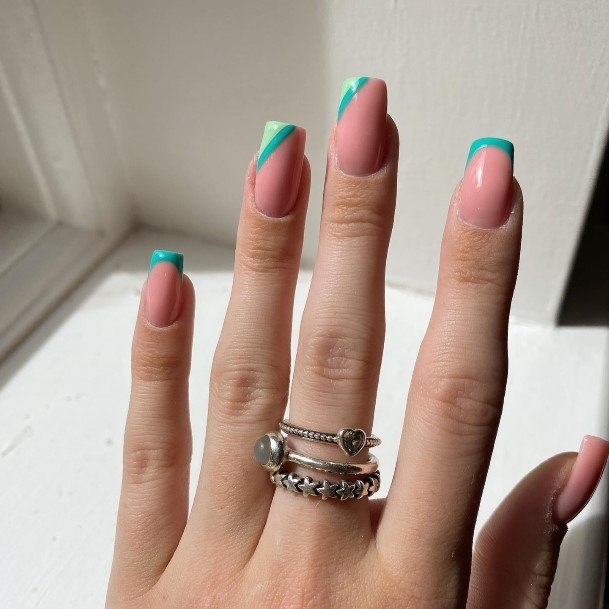 Enchanting Turquoise Ombre Nail Ideas For Women