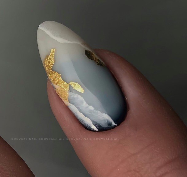 Excellent Girls Abstract Nail Design Ideas