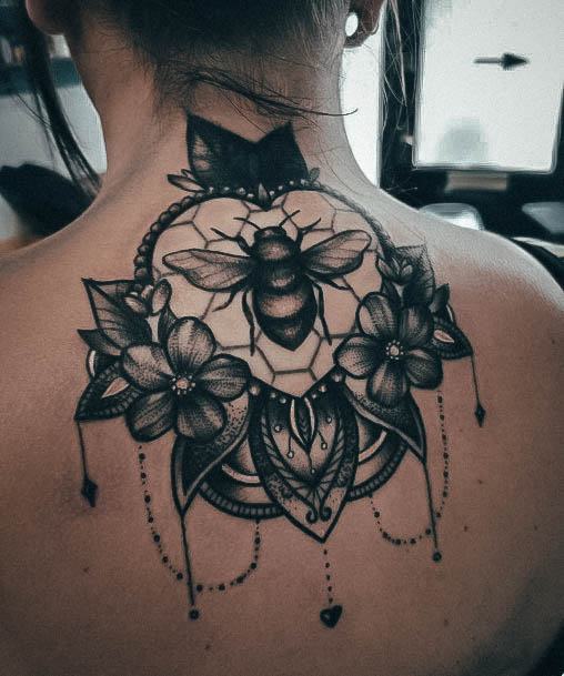 Excellent Girls Back Of Neck Tattoo Design Ideas