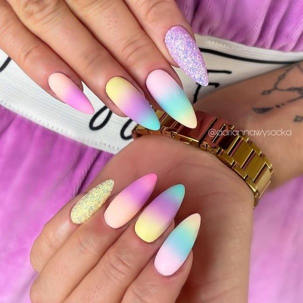 Excellent Girls Bright Ombre Nail Design Ideas