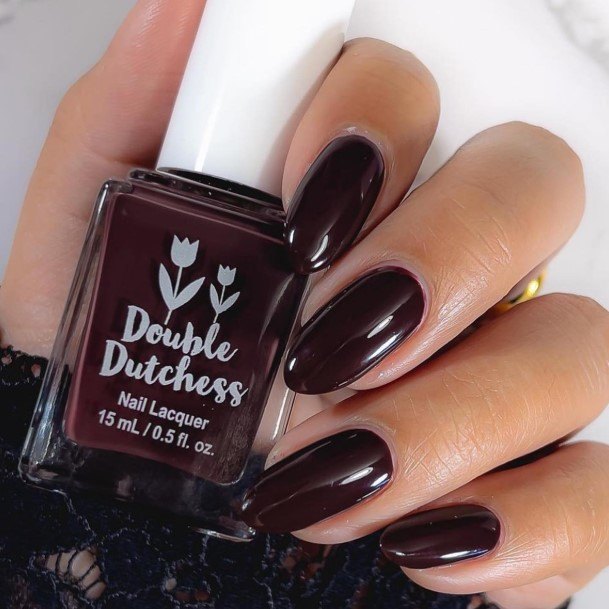 Excellent Girls Burgundy And Black Nail Design Ideas