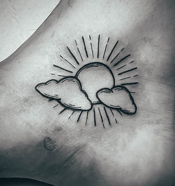 Excellent Girls Cloud Tattoo Design Ideas