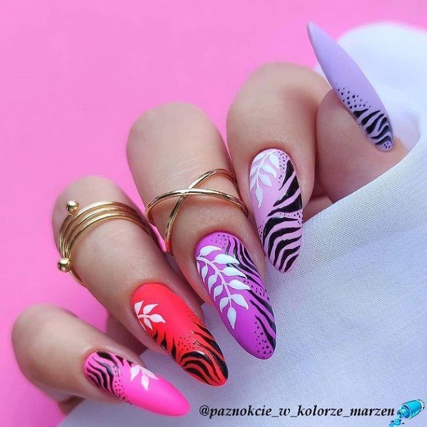 Excellent Girls Festival Nail Design Ideas