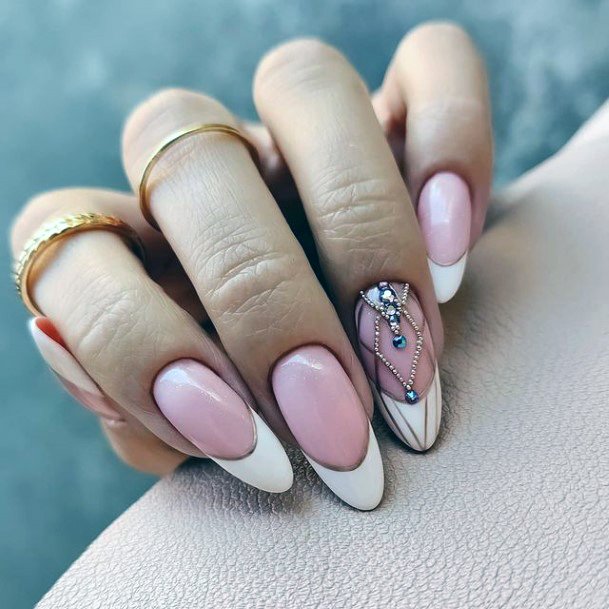 Excellent Girls Gold Dress Nail Design Ideas