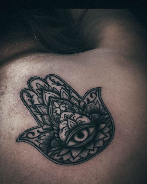 Excellent Girls Hamsa Tattoo Design Ideas