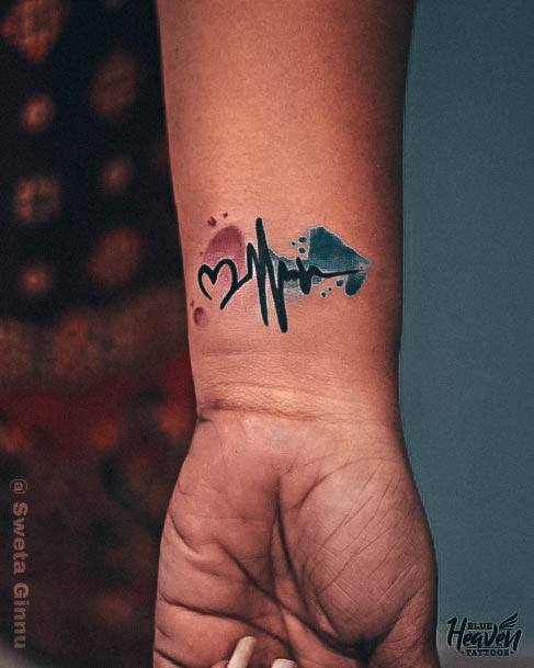 Excellent Girls Heartbeat Tattoo Design Ideas Tiny Wrist