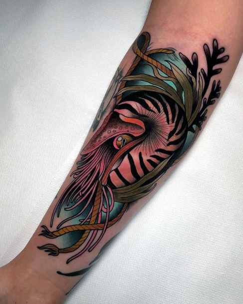 Excellent Girls Nautilus Tattoo Design Ideas