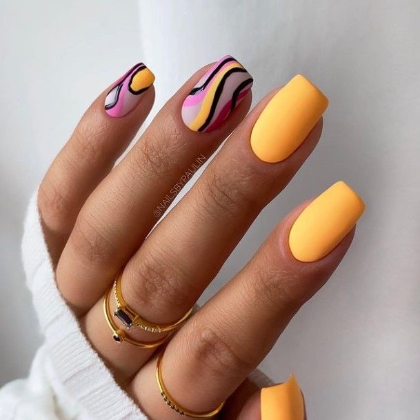 Excellent Girls Short Yellow Nail Design Ideas