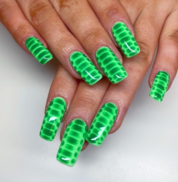 Excellent Girls Snake Nail Design Ideas