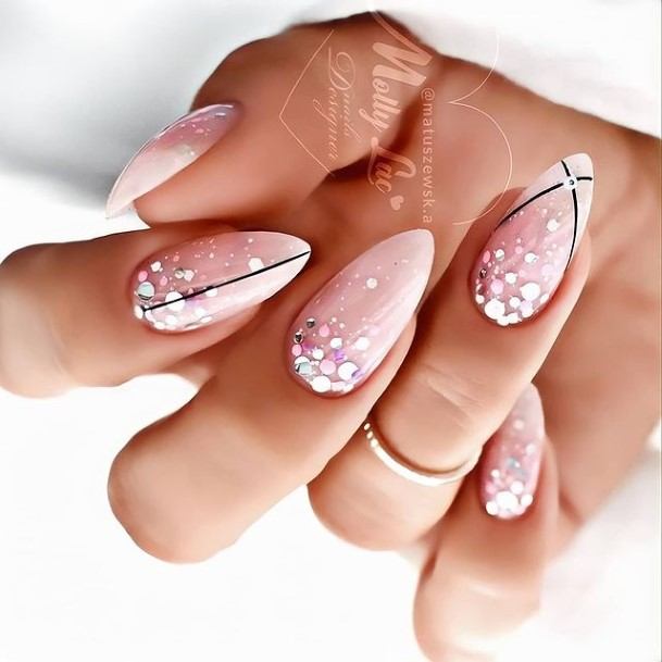 Excellent Girls Stylish Nail Design Ideas