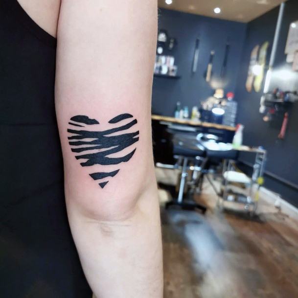 Excellent Girls Zebra Tattoo Design Ideas