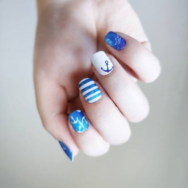 Exceptional Womens Anchor Nail Ideas