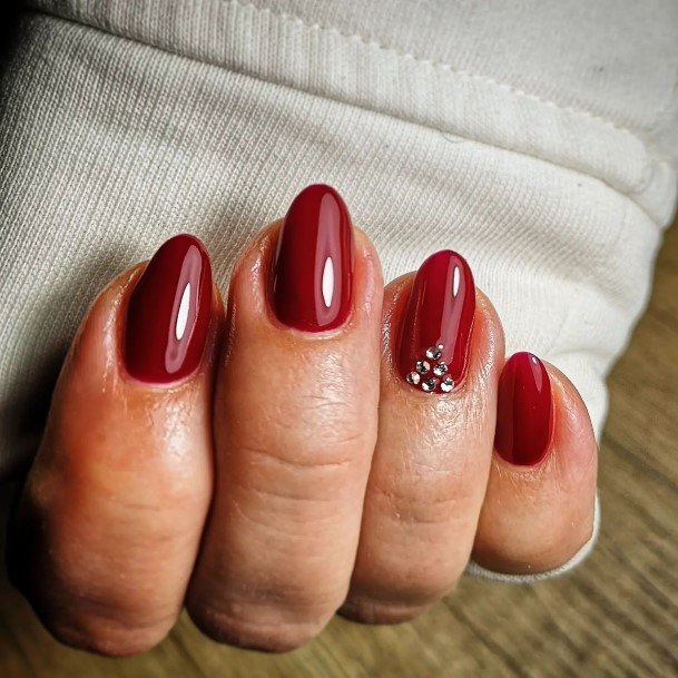 Exceptional Womens Burgundy Nail Ideas