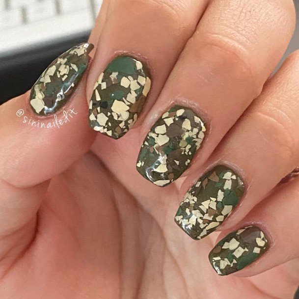 Exceptional Womens Camo Nail Ideas