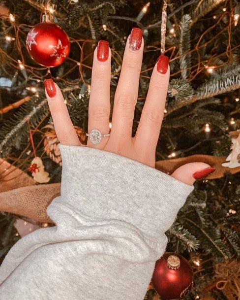 Exceptional Womens Christmas Gel Nail Ideas